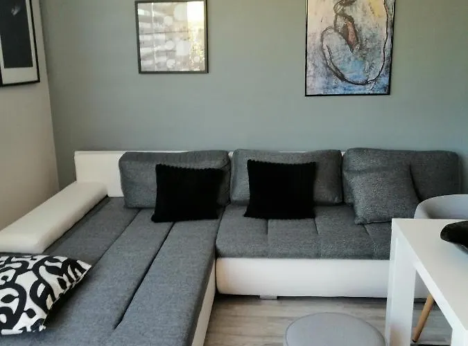 Apartament Dino *